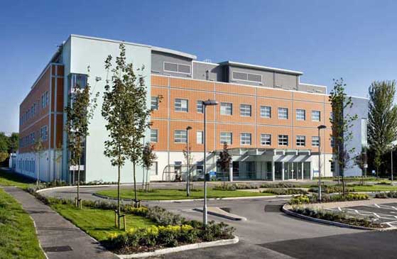 Halton Hospital Captain Sir Tom Moore Building external photo